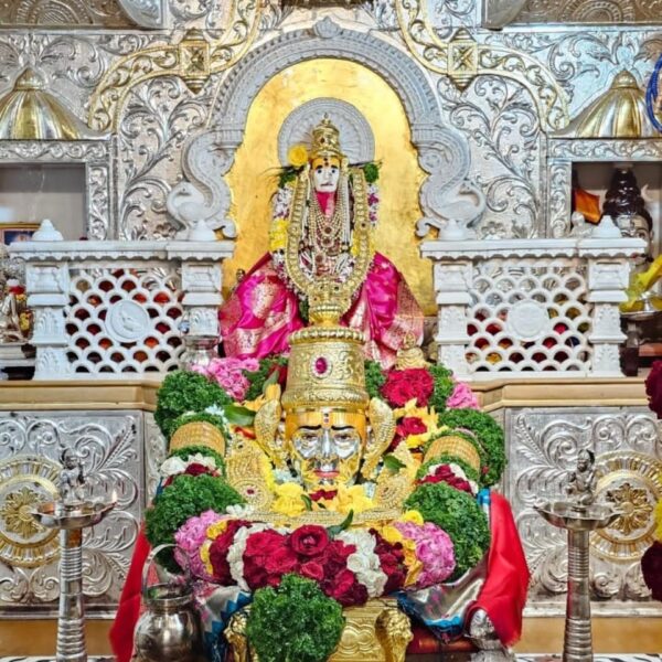 अक्कलकोट श्री वटवृक्ष मंदिरात प्रकटदिनानिमित्त विविध कार्यक्रम