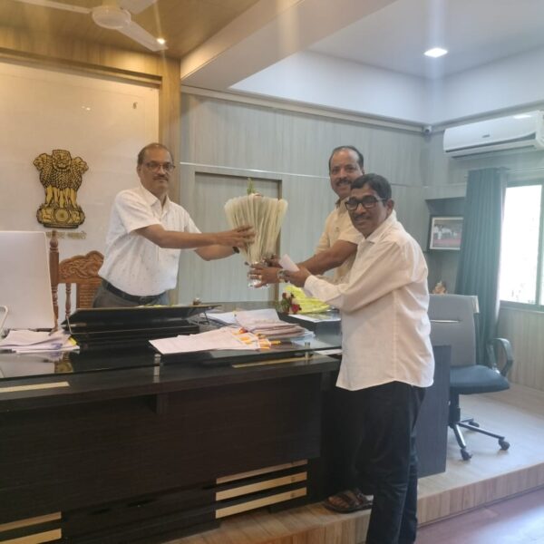 सेवानिवृत्त शिक्षकांचे प्रश्न सोडवणार