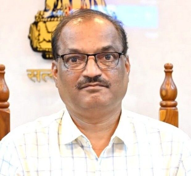 सीईओ खेबूडकर ऑन ॲक्शन मोड