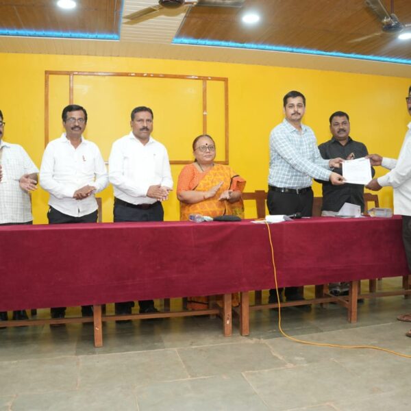 कणकवली महाविद्यालयात ‘शाळा तेथे दाखला’ शिबिर संपन्न