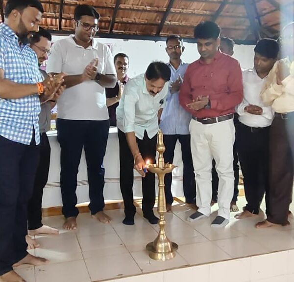 औषध कर्मचाऱ्यांची एकी आणि संघटनेचे कार्य हे वाखाणण्याजोगे – जेष्ठ पत्रकार संतोष वायंगणकर