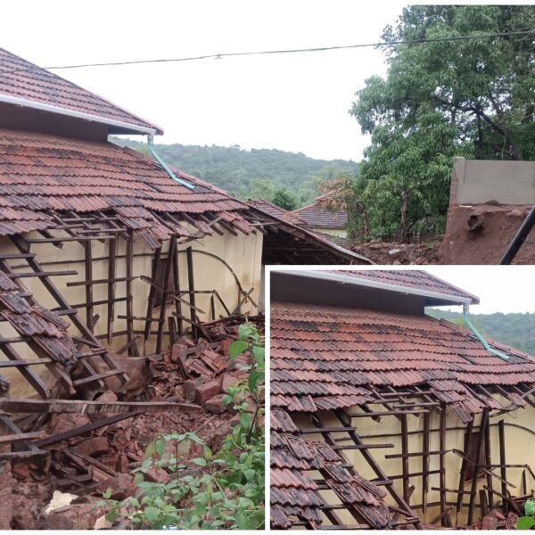 धामापूर मोगरणे येथे राहत्या घरावर दरड कोसळून नुकसान