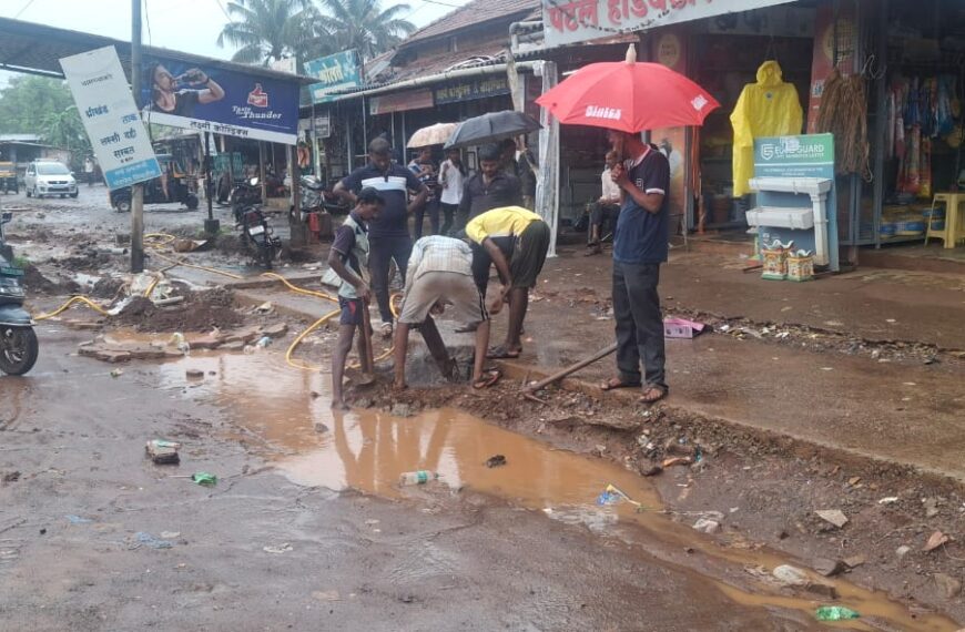 ५५ लाखांचा गटार निधी पाण्यात