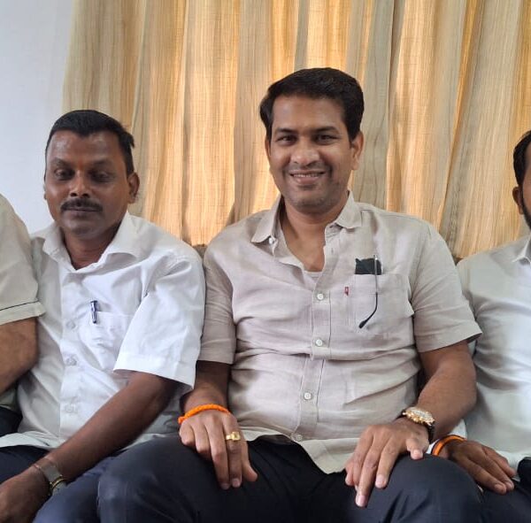 पालकमंत्र्यांकडून भ्रष्ट अधिकारी व कर्मचाऱ्यांबरोबर जिल्ह्यातील अवैध धंद्यांना पाठीशी घातलत आहेत ; सुशांत नाईक