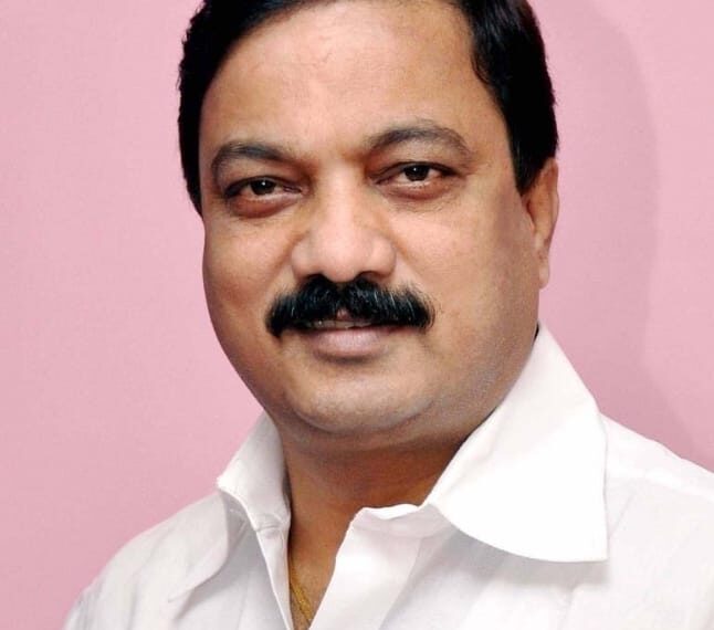 पालकमंत्री नितेश राणेंकडून रोजगाराच्या मुद्द्यावर सिंधुदुर्गवासीयांची फसवणूक