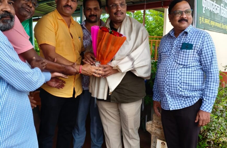 असलदे येथील शिवशंकर पार्वती कृषी पर्यटन रिसॉर्टला विनोद तावडे यांनी सपत्नीक दिली भेट