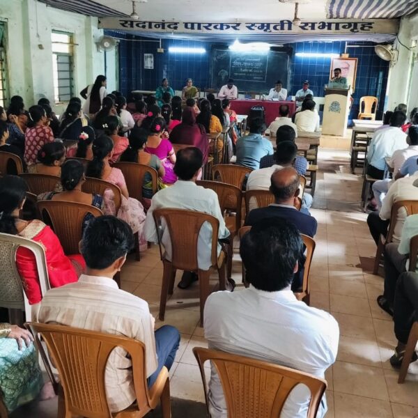 एस्.एम.प्रशालेमध्ये शिक्षक-पालक सभा संपन्न