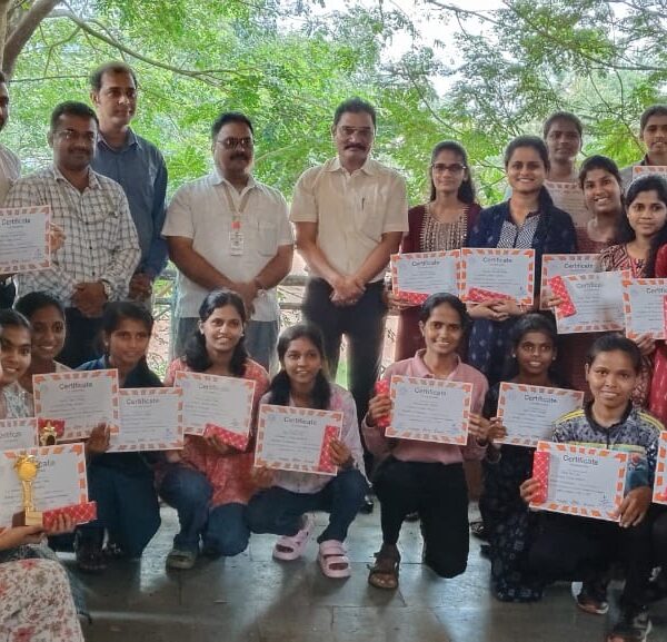 स्पर्धेला सामोरे जाण्यासाठी कौशल्ये विकसित करणे ही काळाची गरज : प्रा. युवराज महालिंगे यांचे प्रतिपादन