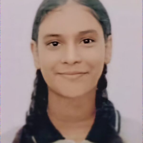 जवाहर नवोदय विद्यालय पडवे शाळेची विद्यार्थीनी कु. सलोनी संजय पवार हिची तायक्वांदो स्पर्धेत खेळण्यासाठी राष्ट्रीय पातळीवर निवड