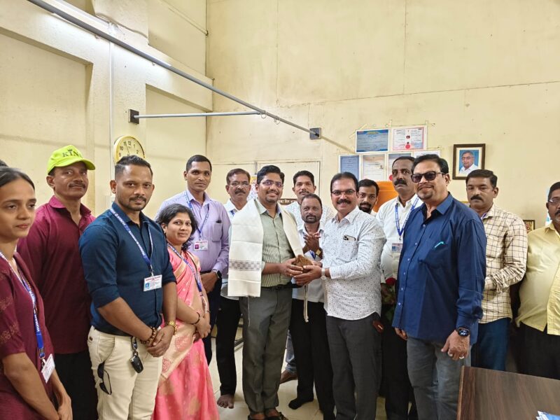 आंतरराष्ट्रीय मानवाधिकार दिनानिमित्त कणकवलीचे अस्थिरोग तज्ज्ञ डॉ. धनंजय रासम सन्मानित