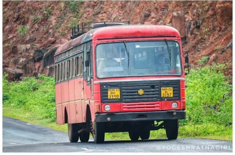 कुडाळ देवगड एस् टी अनियमित प्रवासी विद्यार्थ्यांची गैरसोय….!