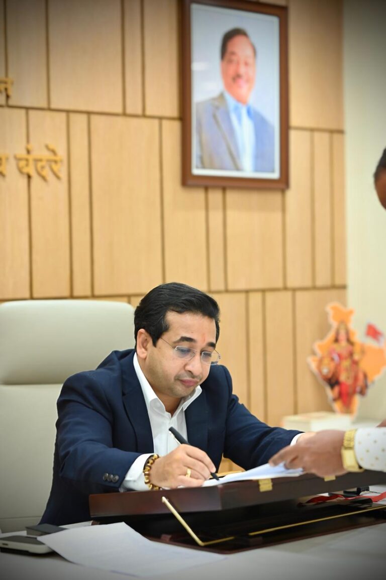 “कोकणच्या आंबा-काजू प्रश्नावर सरकार गंभीर; तात्काळ बैठकीचे मुख्यमंत्र्यांचे निर्देश”