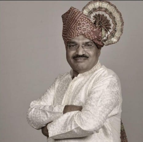 आर डी परब यांचे निधन