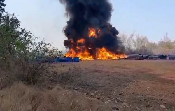 इन्सुलीत भीषण आग; कालव्याचे पाईप आणि घर जळून खाक…