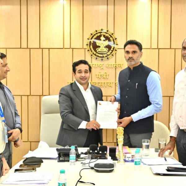 मुंबई विजयदुर्ग सागरी रो रो ला दापोलीत थांबा मिळावा;गृह राज्यमंत्री योगेश कदम यांची मंत्री नितेश राणेंकडे मागणी