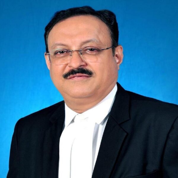 आयनलच्या श्री देव नागेश्वर पावणाईचा होळी उत्सव साजरा करण्यास पार्टी नंबर 1ला परवानगी