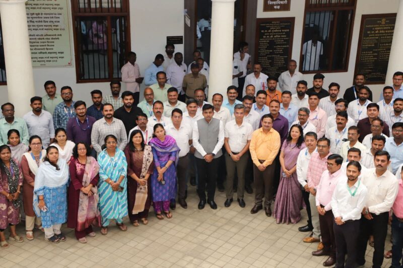 जनगणना मोहीम शंभर टक्के यशस्वी करा – जिल्हाधिकारी अमोल येडगे