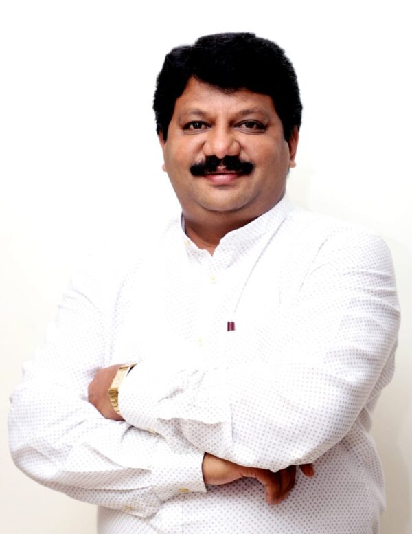 सरकार जिल्ह्यातील या आंबा काजू बागायतदारांच्या पाठीशी