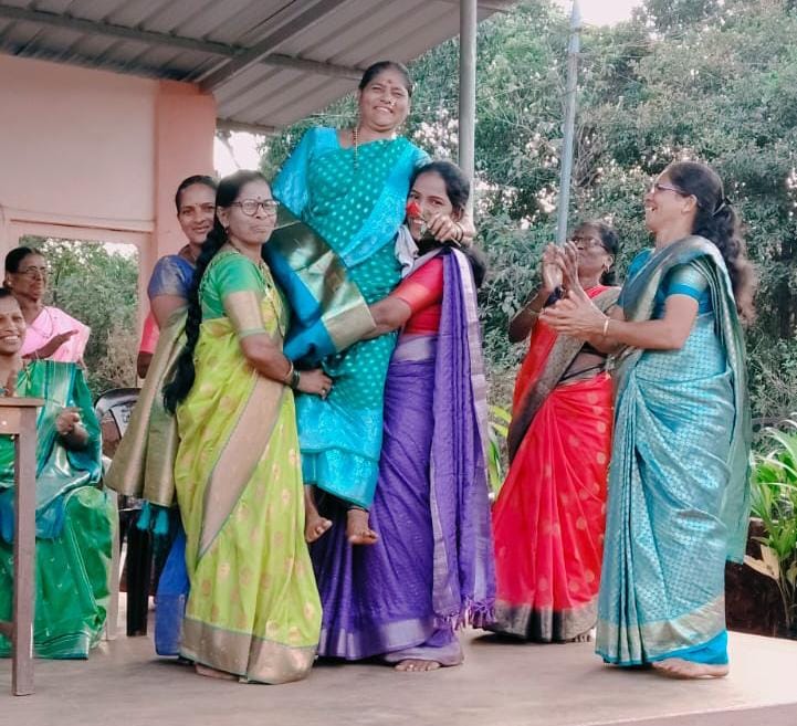 गितांजली घागरे ठरल्या ‘स्मार्ट सुनबाई’