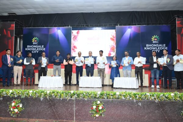 सावंतवाडीत ‘फार्मा अन्वेषण २०२६’ उत्साहात : औषधनिर्माण क्षेत्रातील संशोधनाचा जागर