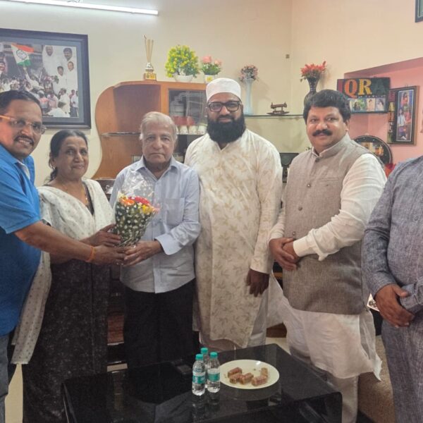 कन्हैया पारकर यांनी अबिद नाईकांना दिल्या ईदच्या शुभेच्छा