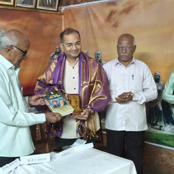 आव्हाने, संघर्षाचा सामना कसा करावा हे पुस्तके शिकवतात! – जी. ए.सावंत