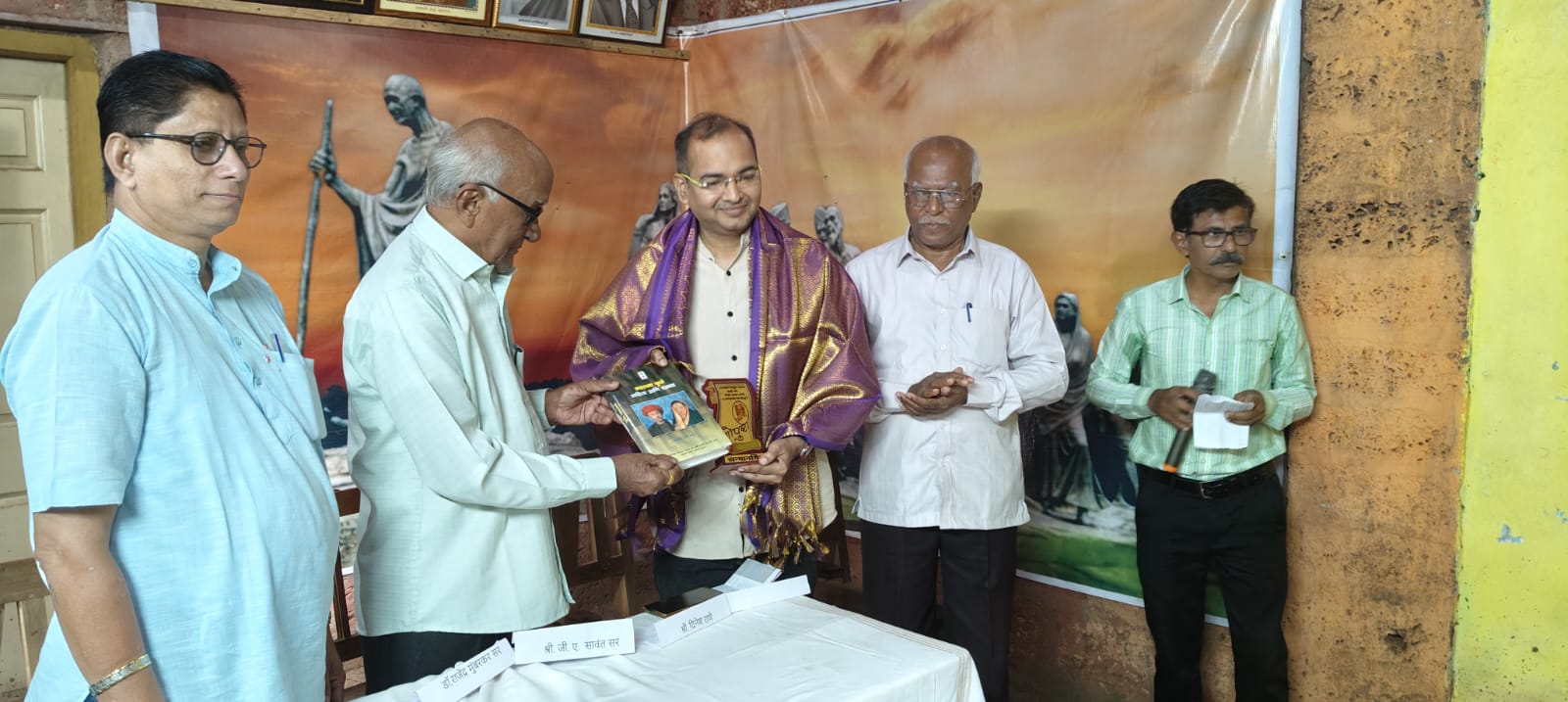 आव्हाने, संघर्षाचा सामना कसा करावा हे पुस्तके शिकवतात! – जी.&hellip;