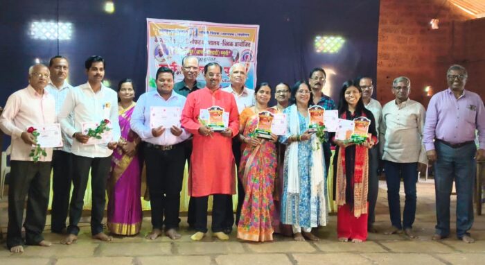 जिल्हास्तरीय वक्तृत्व स्पर्धेत रसिका तेडोलकर प्रथम