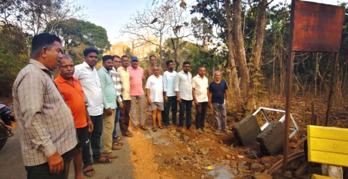 वायंगणी येथे भूमिगत विद्युत वाहिनीच्या निकृष्ट कामाला ग्रामस्थांचा आक्षेप