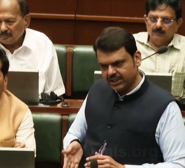 आंबा काजू बागायतदारांना दिलासा ! राज्य सरकारचे नुकसानभरपाईसाठी विशेष पॅकेज जाहीर