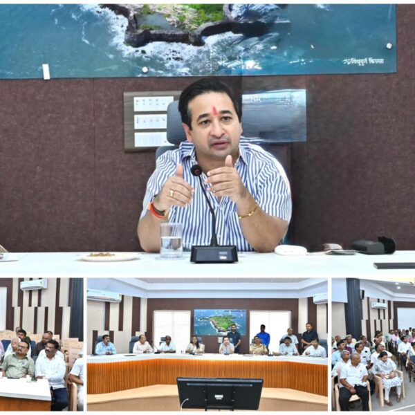 पालकमंत्री नितेश राणे यांनी घेतला व्यावसायिक गॅस पुरवठ्याचा आढावा