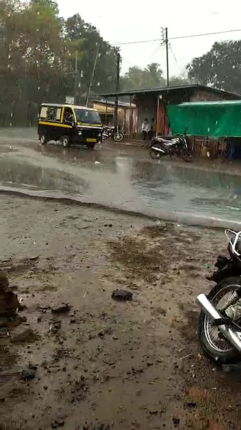 वैभववाडीत अवकाळी पावसाचा तडाखा