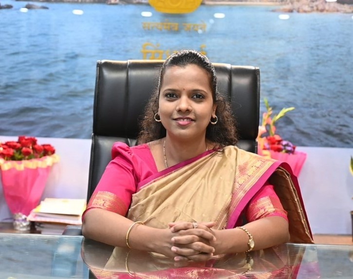 नृत्य करतानाच्या व्हायरल व्हिडिओ संदर्भात जिल्हाधिकारी तृप्ती धोडमिसे यांचे स्पष्टीकरण