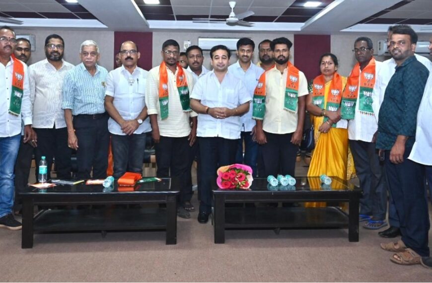 पडेलमध्ये उबाठाला खिंडार,नामदार नितेश राणे यांच्या उपस्थितीत उबाठा कार्यकर्त्यांच्या भाजपामध्ये प्रवेश