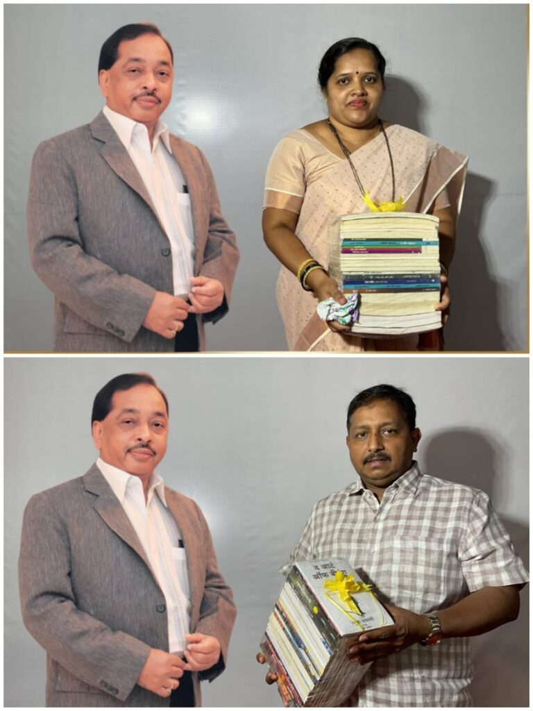 अमृतमहोत्सवात पदार्पण …75 पुस्तकांची भेट