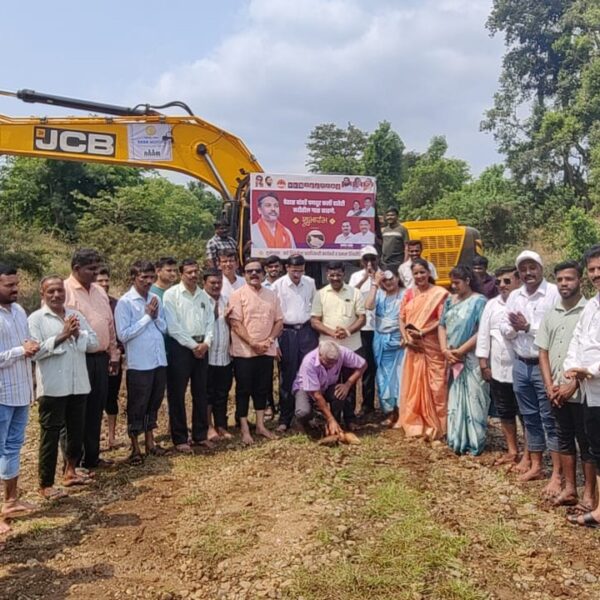 अक्षय तृतीयेच्या शुभमुहूर्तावर पावशी जिल्हा परिषद विभागात विकास कामांचा धडाका