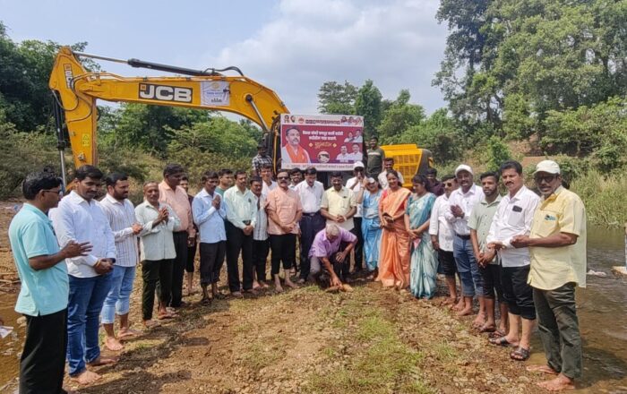 अक्षय तृतीयेच्या शुभमुहूर्तावर पावशी जिल्हा परिषद विभागात विकास कामांचा धडाका