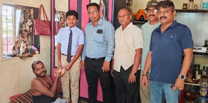 जायबंदी मजूर कामगाराला केली आर्थिक मदत