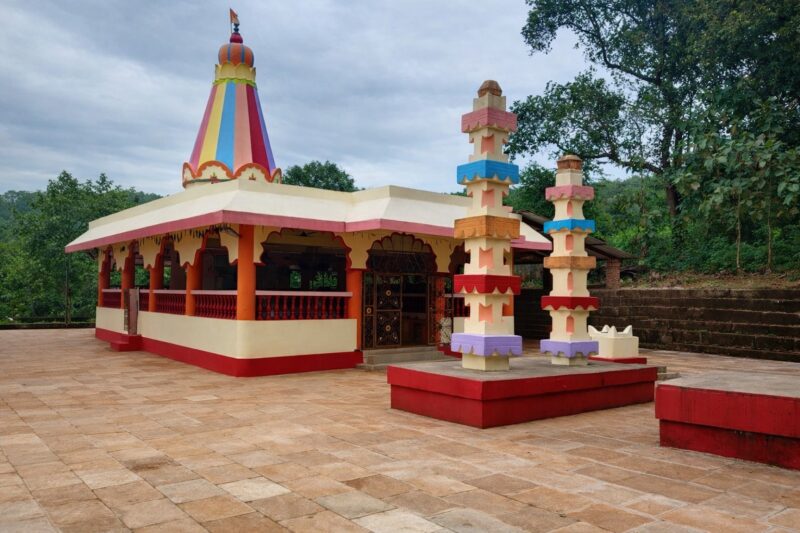 शेजवलीत श्री निनादेवी मंदिरात रौप्य महोत्सवी वर्धापन दिन सोहळ्यानिमित्त २६&hellip;