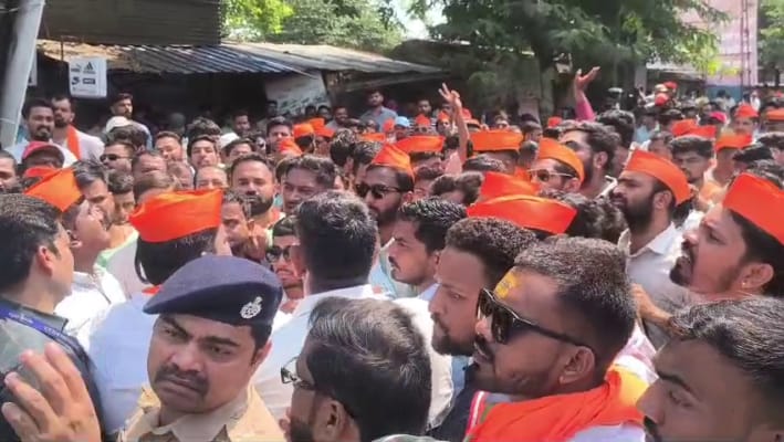 पुलाची शिरोलीगावात लव्ह जिहादसारखे प्रकरण खपवून घेतले जाणार नाही, असा&hellip;