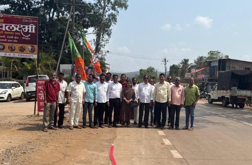 प्रमोद जठार यांना विधानपरिषदेची उमेदवारी जाहीर होताच वैभवावाडीत भाजपा कार्यकर्त्यांचा जल्लोष