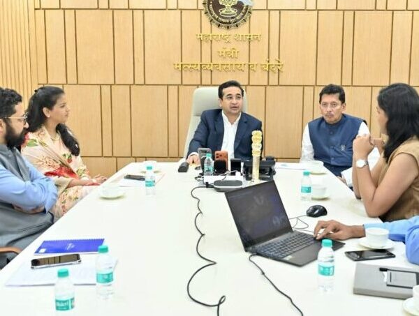 ऐतिहासिक मोती तलावाचा बदलणार चेहरा ; मंत्रालयात विकास आराखड्यावर चर्चा