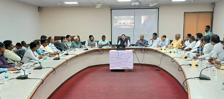 काजू उद्योगाच्या समस्यांवर उपाययोजनांसाठी स्वतंत्र समिती गठित