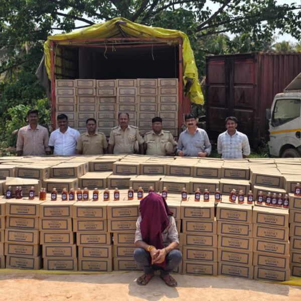एक्साईज इन्सुली चेकपोस्ट पथकाने पकडले कोट्यवधींचे घबाड