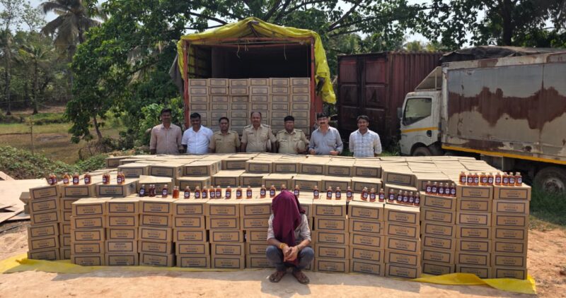 एक्साईज इन्सुली चेकपोस्ट पथकाने पकडले कोट्यवधींचे घबाड