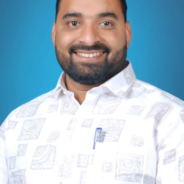 अपघातास कारणीभूत ठरणाऱ्या भरधावर ट्रक व डंपर चालकांना आवरा…संतोष राऊळ