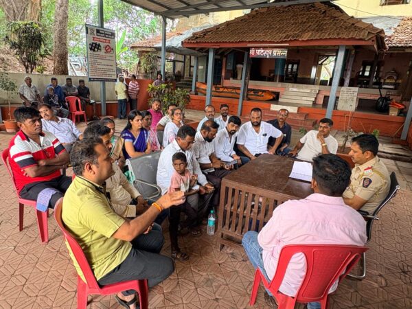 लोकप्रतिनिधींना अपमानास वागणूक सरपंच संघटना आक्रमक