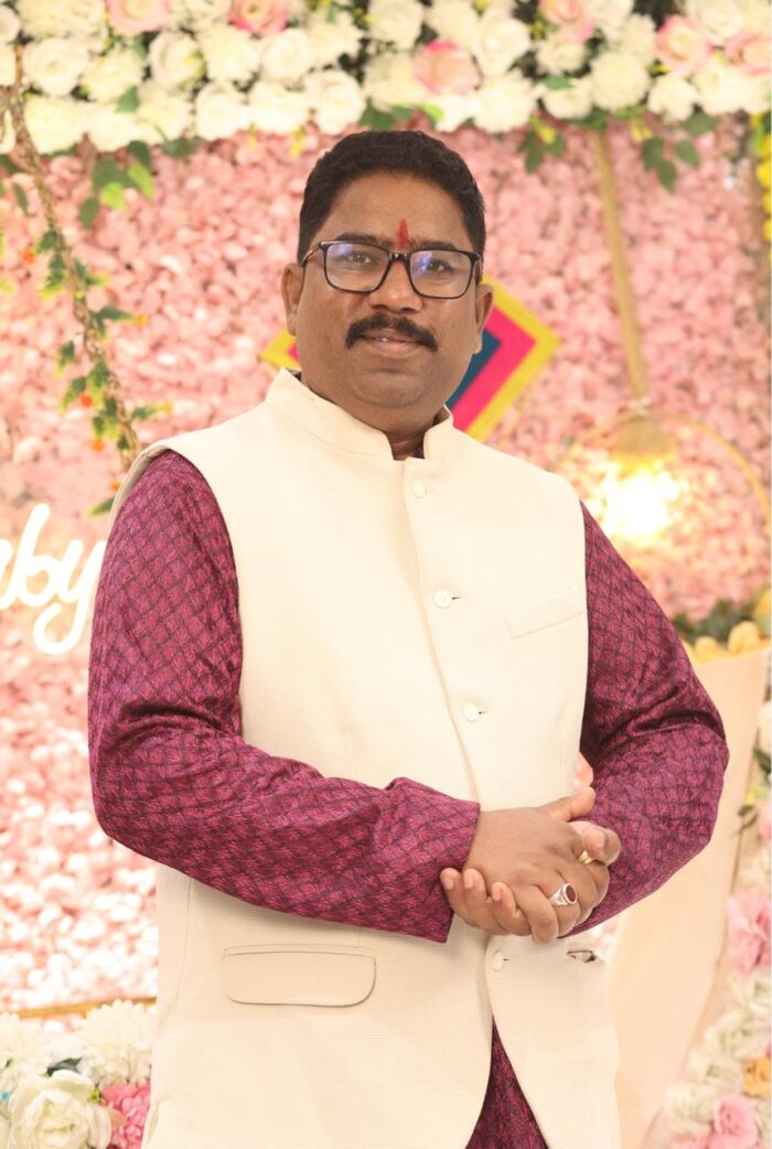 “वरवडेच्या मातीतून गुजरातच्या उद्योगविश्वापर्यंत… अचित कदम यांचा प्रेरणादायी प्रवास”