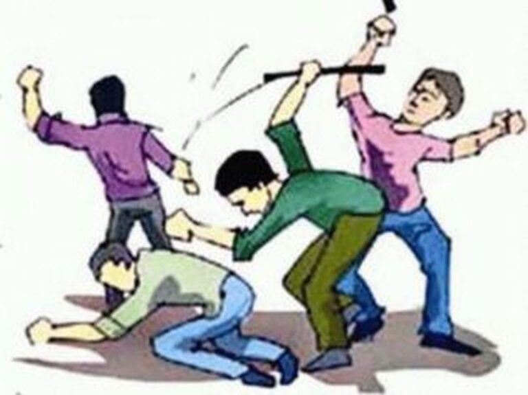 फोंडाघाट मध्ये मारामारी ; परस्परविरोधी गुन्हा दाखल