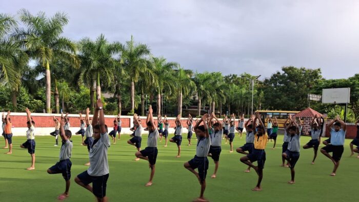 यशवंतराव भोसले सैनिक स्कूलमध्ये आंतरराष्ट्रीय योग दिन उत्साहात साजरा….
